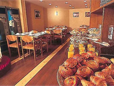 Best Western Nouvel Orléans Montparnasse Parigi